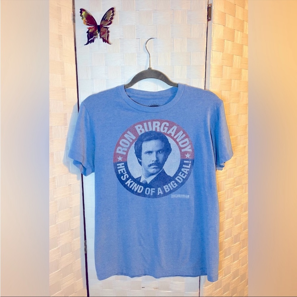 ✌️Will Ferrell-Anchorman T-Shirt/Unisex Small